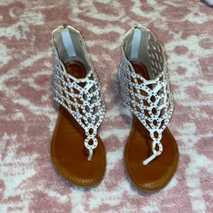 Zigisoho white sequin sandal size 9